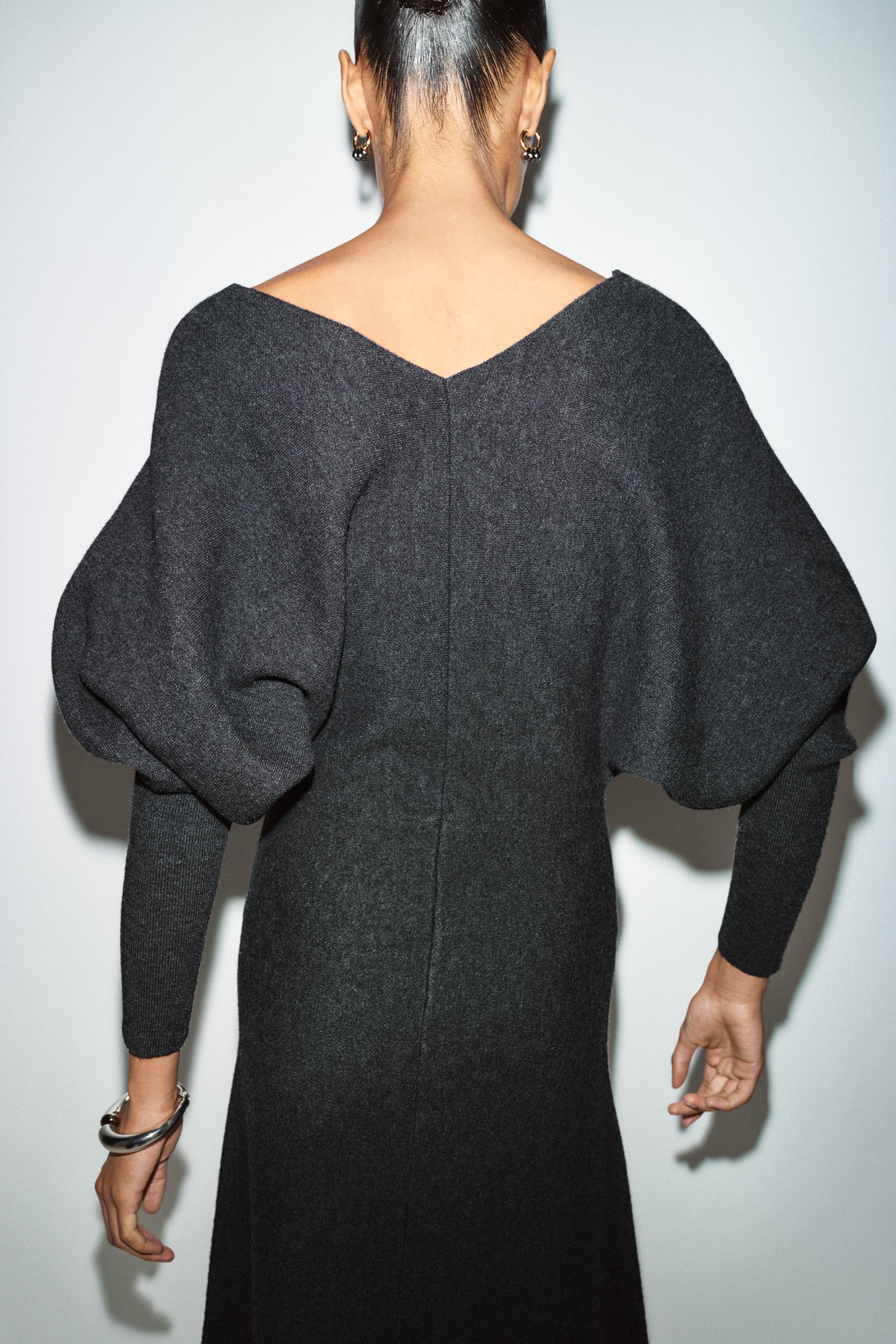 V-NECK KNIT MIDI DRESS