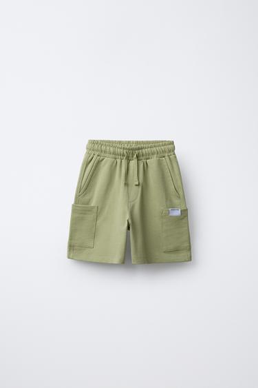 BERMUDA FELPA CARGO - Verde claro de Zara