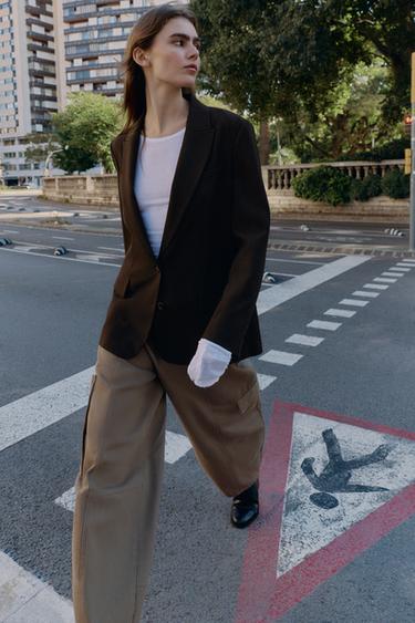 BLAZER WITH SHOULDER PADS AND BACK BUTTON DETAIL - Brown by Zara