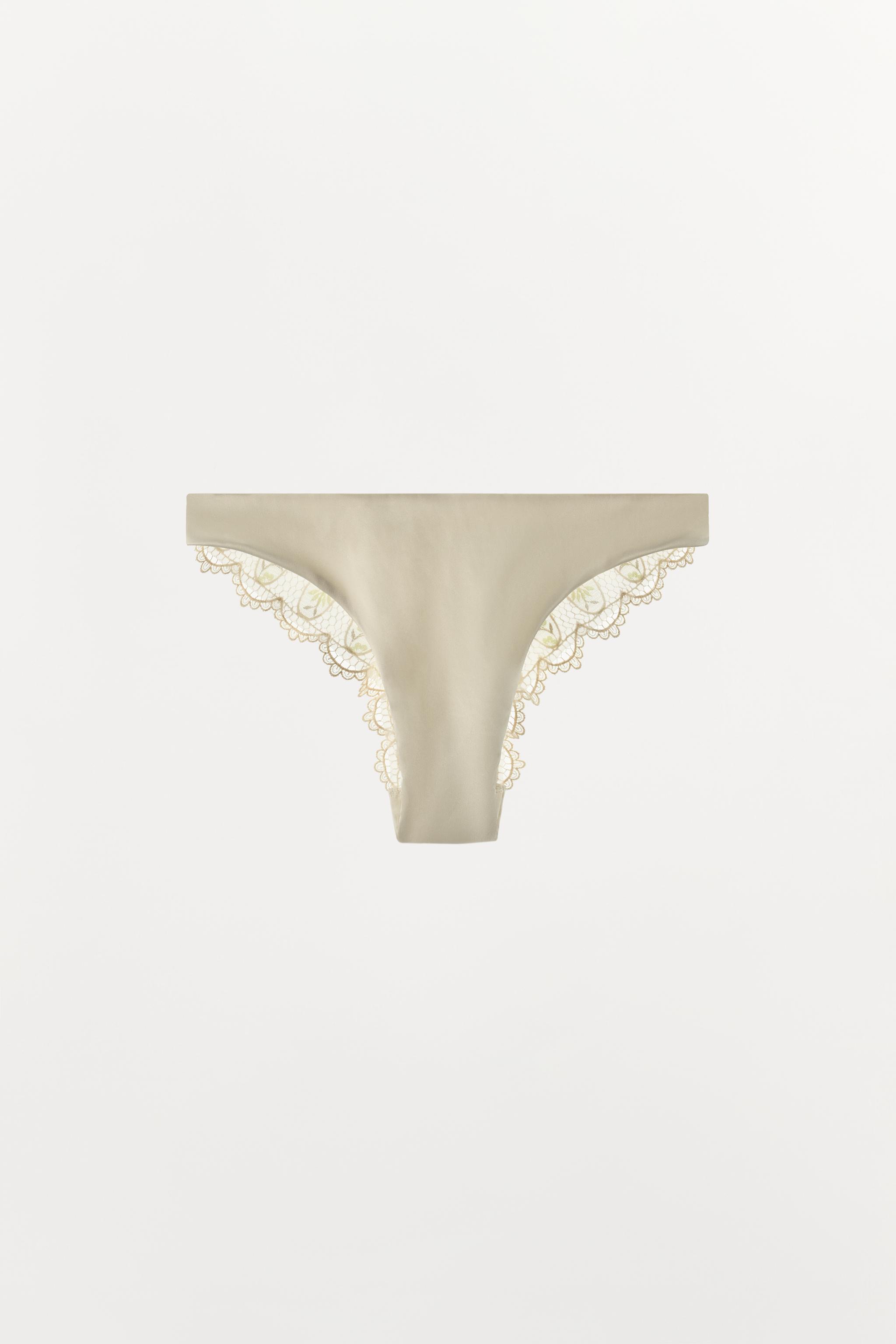 FLORAL EMBROIDERED LACE PANTIES — Light ecru