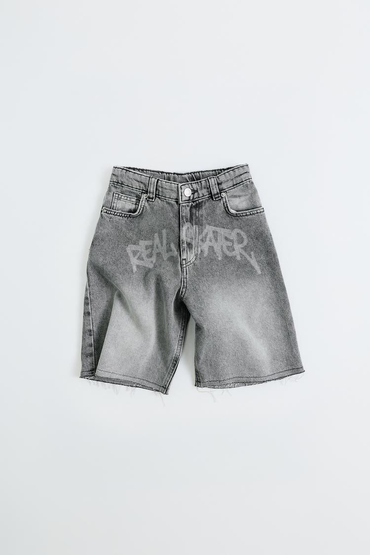 Bermuda denim graffiti