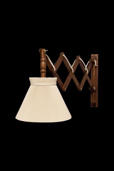 LAMP | WOODEN WALL LIGHT - Brown by Zara