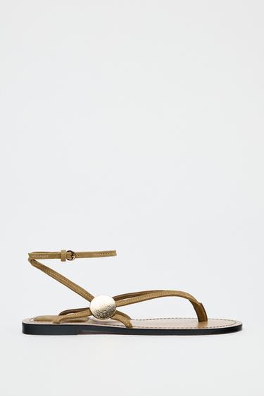 SPLIT SUEDE FLAT SANDALS WITH APPLIQUÉ - SAND/BROWN by Zara