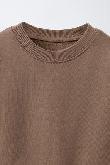 CONJUNTO JOGGING CAMISETA Y BERMUDA ETIQUETA - Marrón de Zara