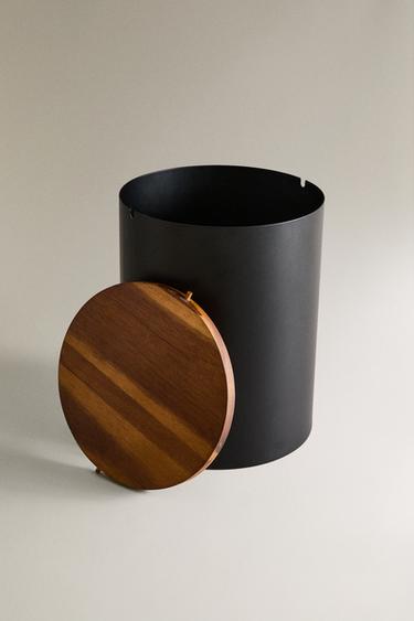 METAL BATHROOM BIN WITH WOODEN LID - Black by Zara