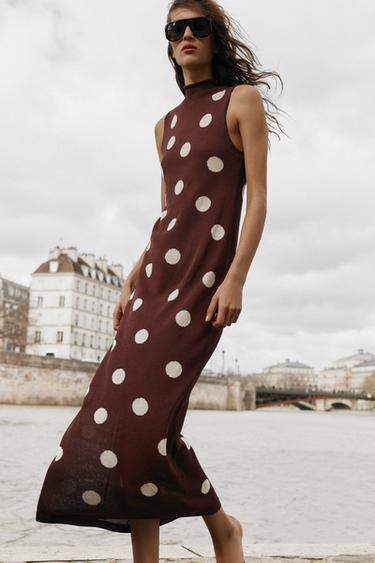 ROBE LONGUE EN MAILLE À POIS - Marron / Écru de Zara - Image 3