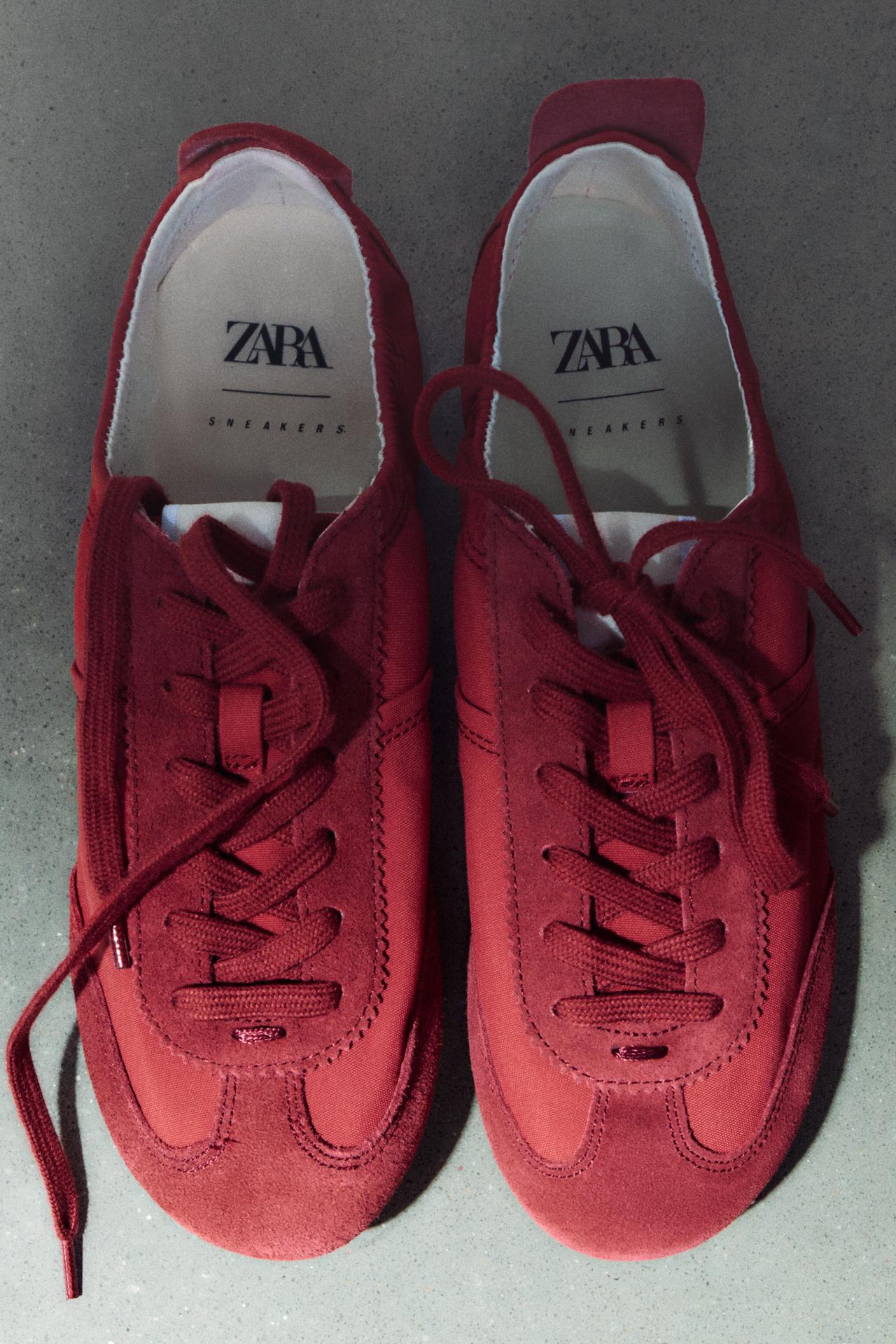 ELASTIC HEEL SNEAKERS — Burgundy Red
