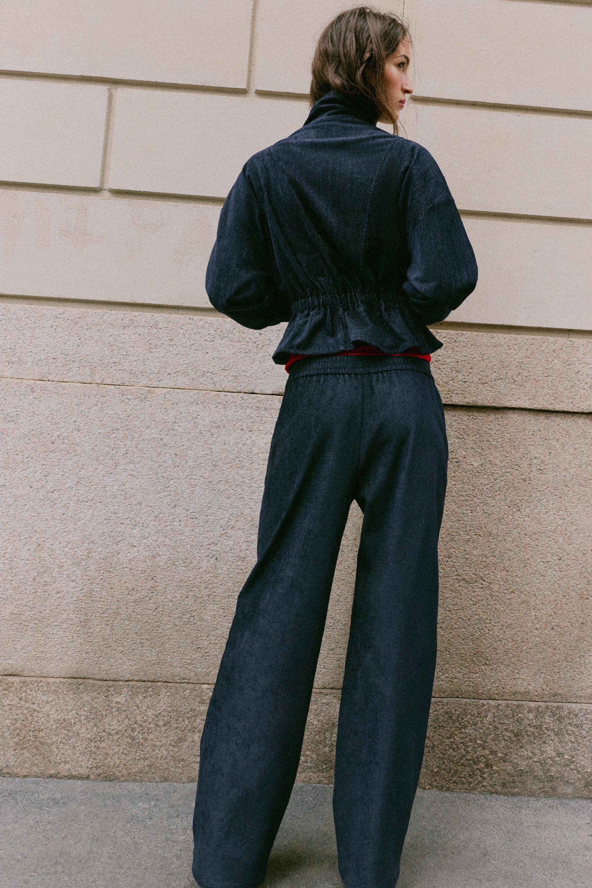 WIDE-LEG ELASTIC WAISTBAND PANTS