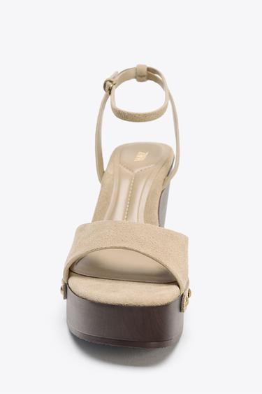 SANDALES À CLOUS EN DAIM - Marron sable de Zara - Image 3