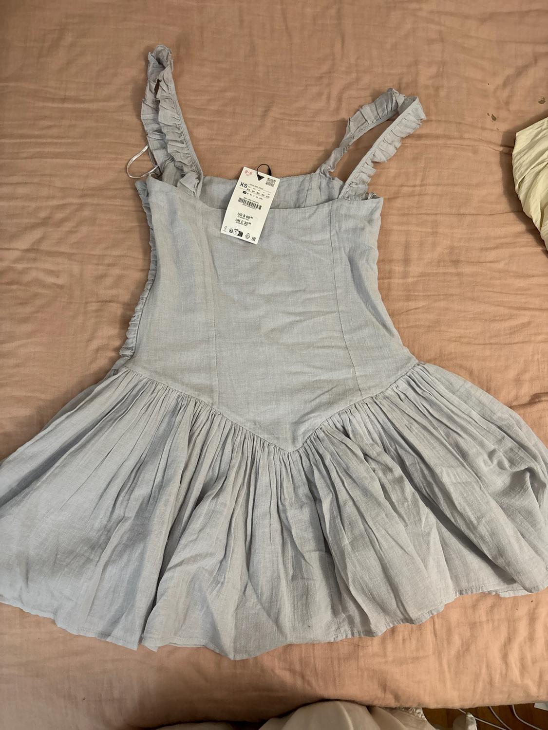 VESTIDO CORTO BORDADOS VOLUMEN - Image 2