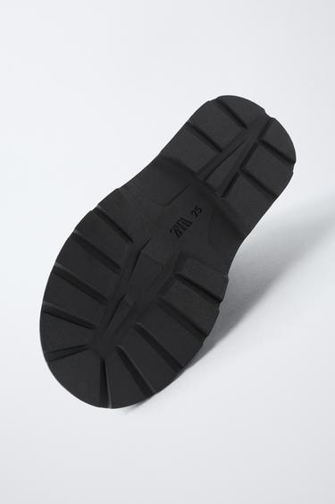 BOTTINES À LACETS - Noir de Zara - Image 6