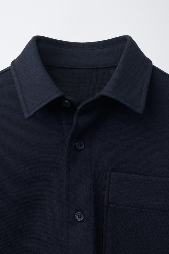 SURCHEMISE CONFORT À POCHE - Bleu marine de Zara - Image 2