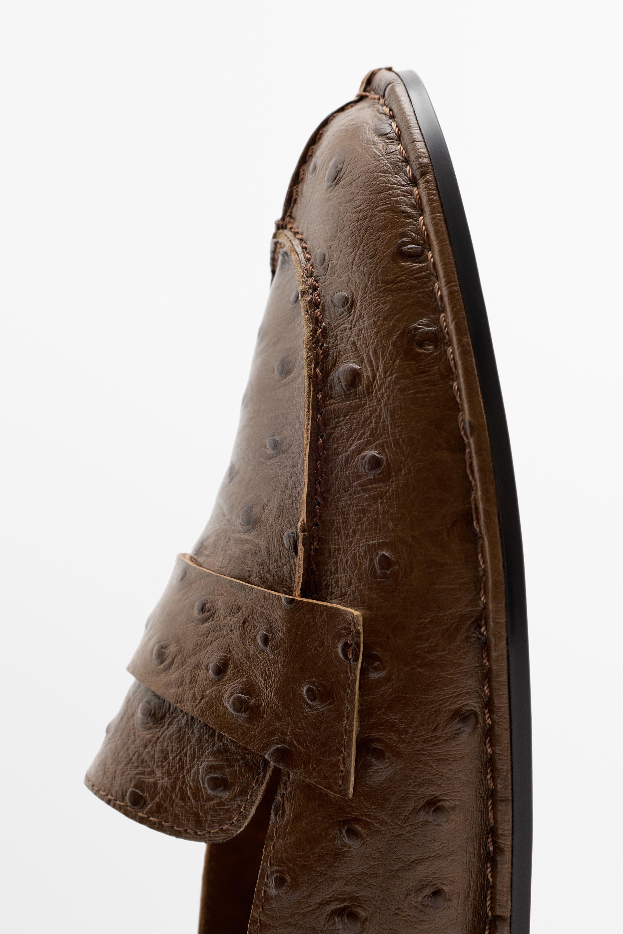 Mocassin en cuir embossé