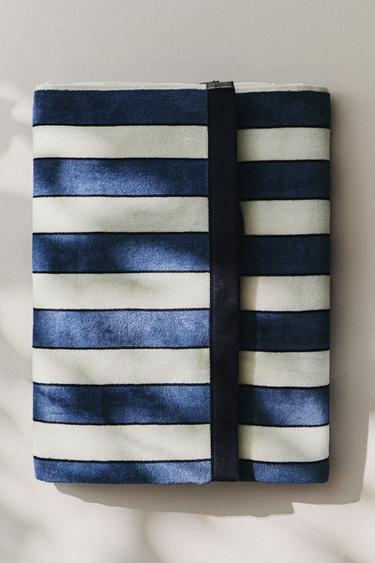 STRIPED VELOUR BEACH TOWEL - Mid-blue by Zara
