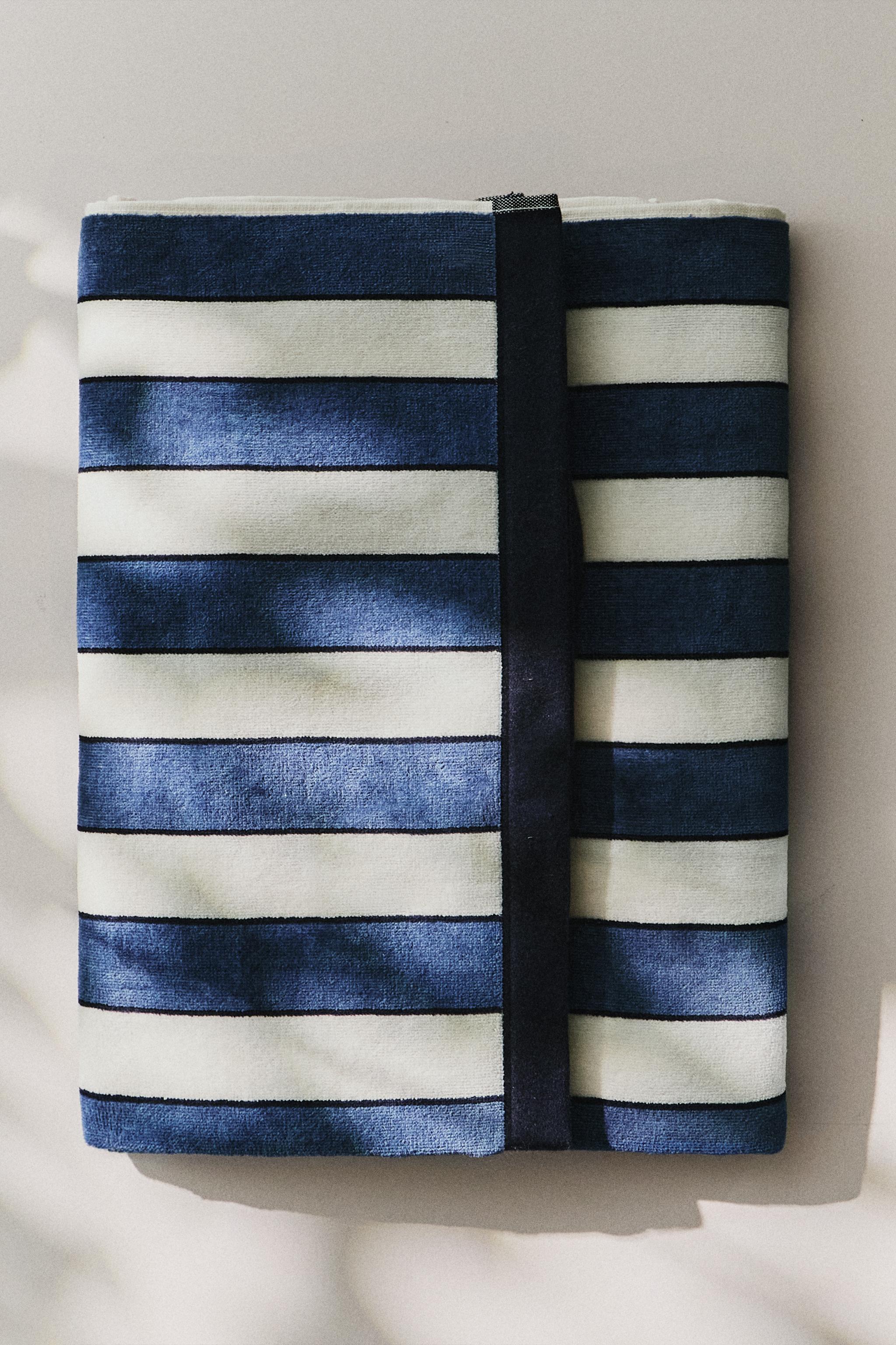 SERVIETTE DE PLAGE RAYURES VELOURS