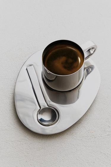 CONJUNTO DE CHÁVENA, COLHER E BANDEJA AÇO - Aço da Zara