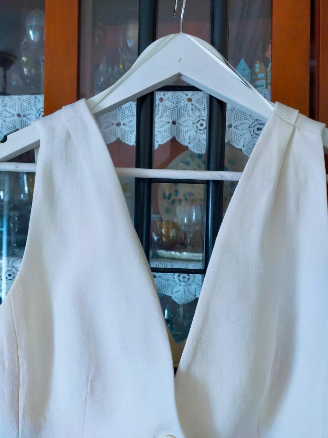 ZW COLLECTION LINEN BLEND VOLUME WAISTCOAT - Image 4