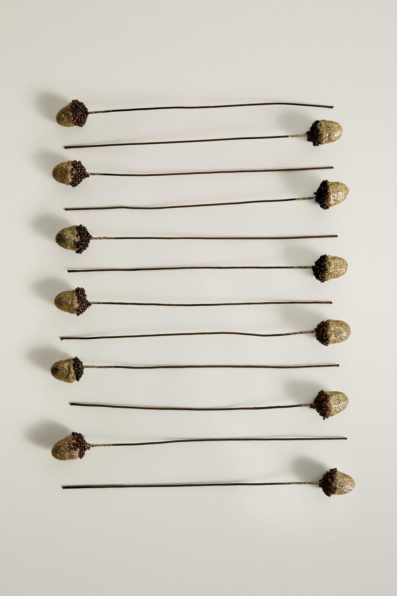CHRISTMAS ACORN CLUSTER DECORATIONS (PACK OF 12)