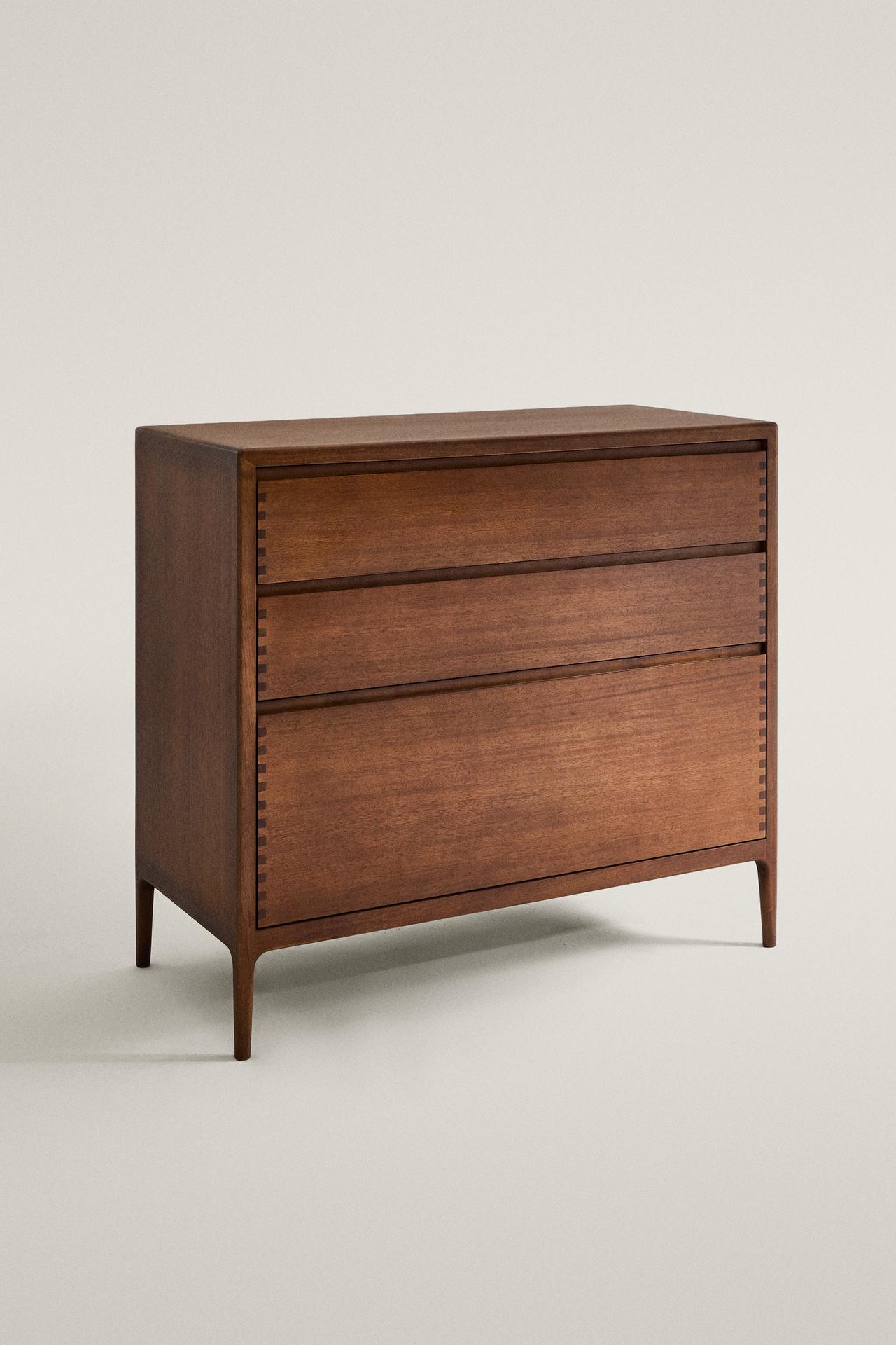 WOODEN CHEST OF DRAWERS WITH THREE DRAWERS — Brown