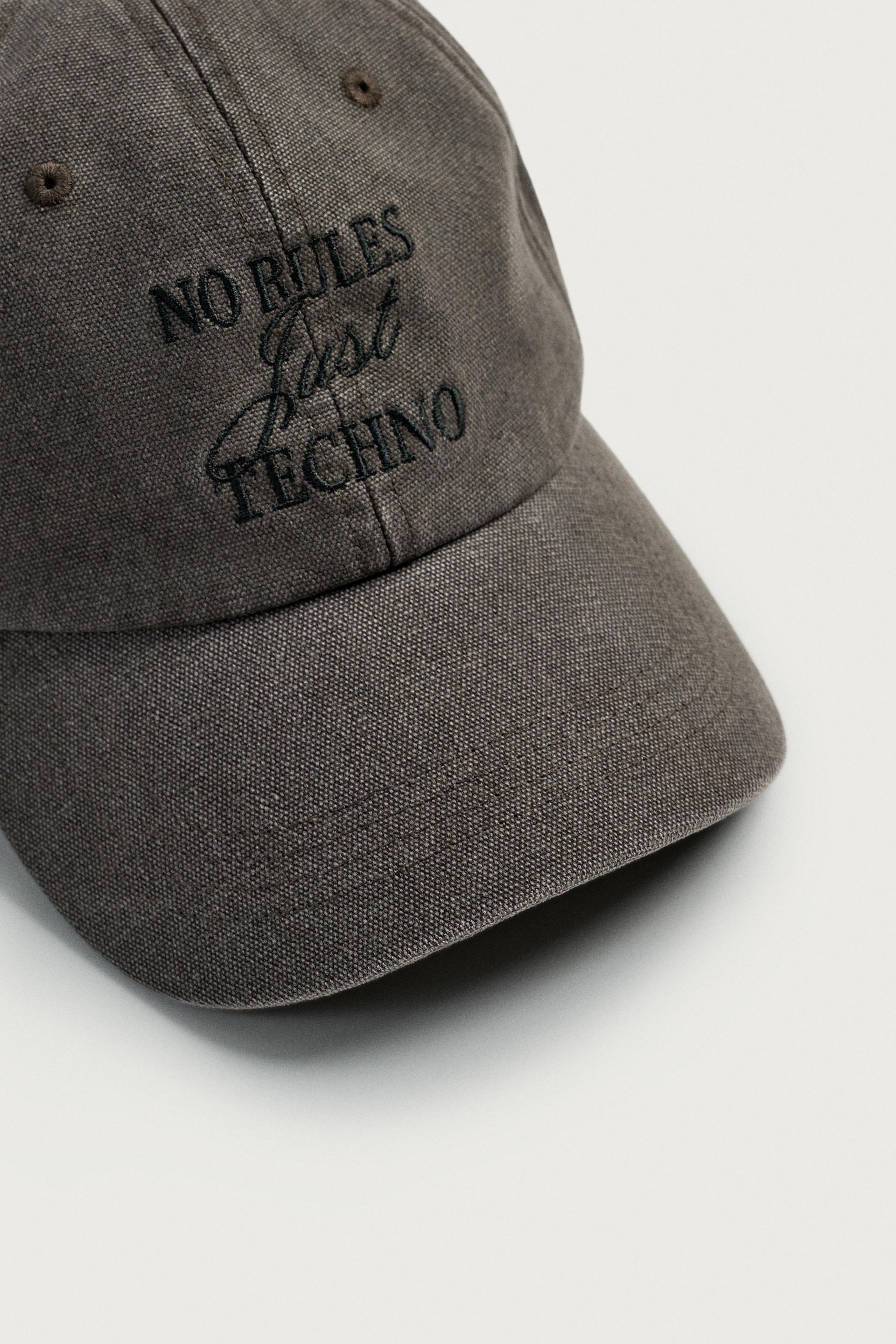 WASHED EMBROIDERED TEXT CAP