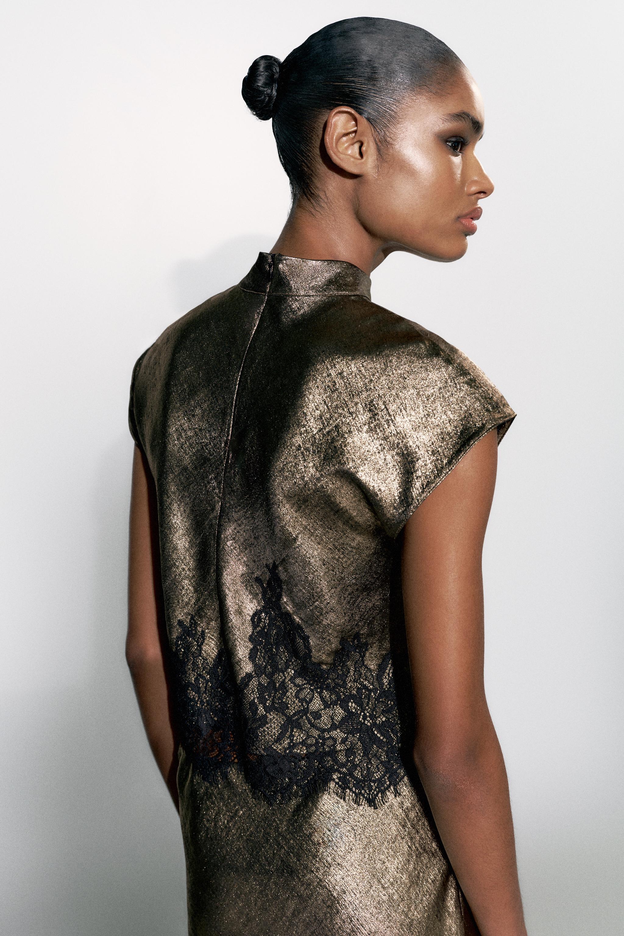 METALLIC EFFECT LACE TOP