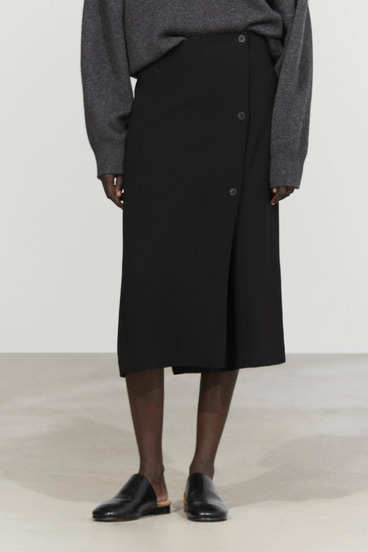 Midi skirt with button detail — Black
