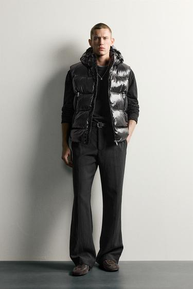 60% DOWN - 40% FEATHER WATER-REPELLENT GILET - Black by Zara