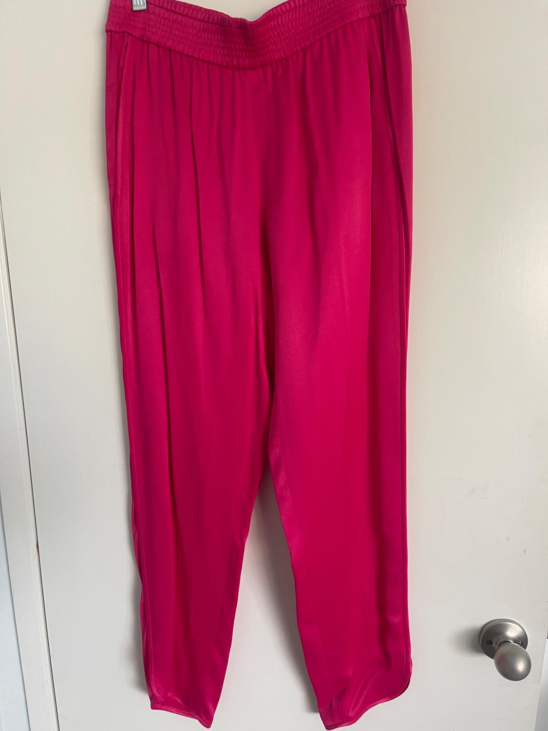 PANTALÓN SATINADO ABERTURAS