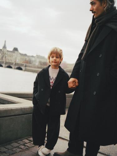 ABRIGO PAÑO  - Negro de Zara