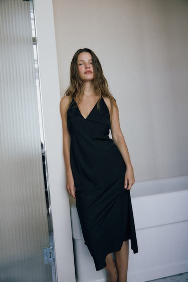 فستان بطانة بحمالات متعددة المواضع - أسود الخاص بـ Zara