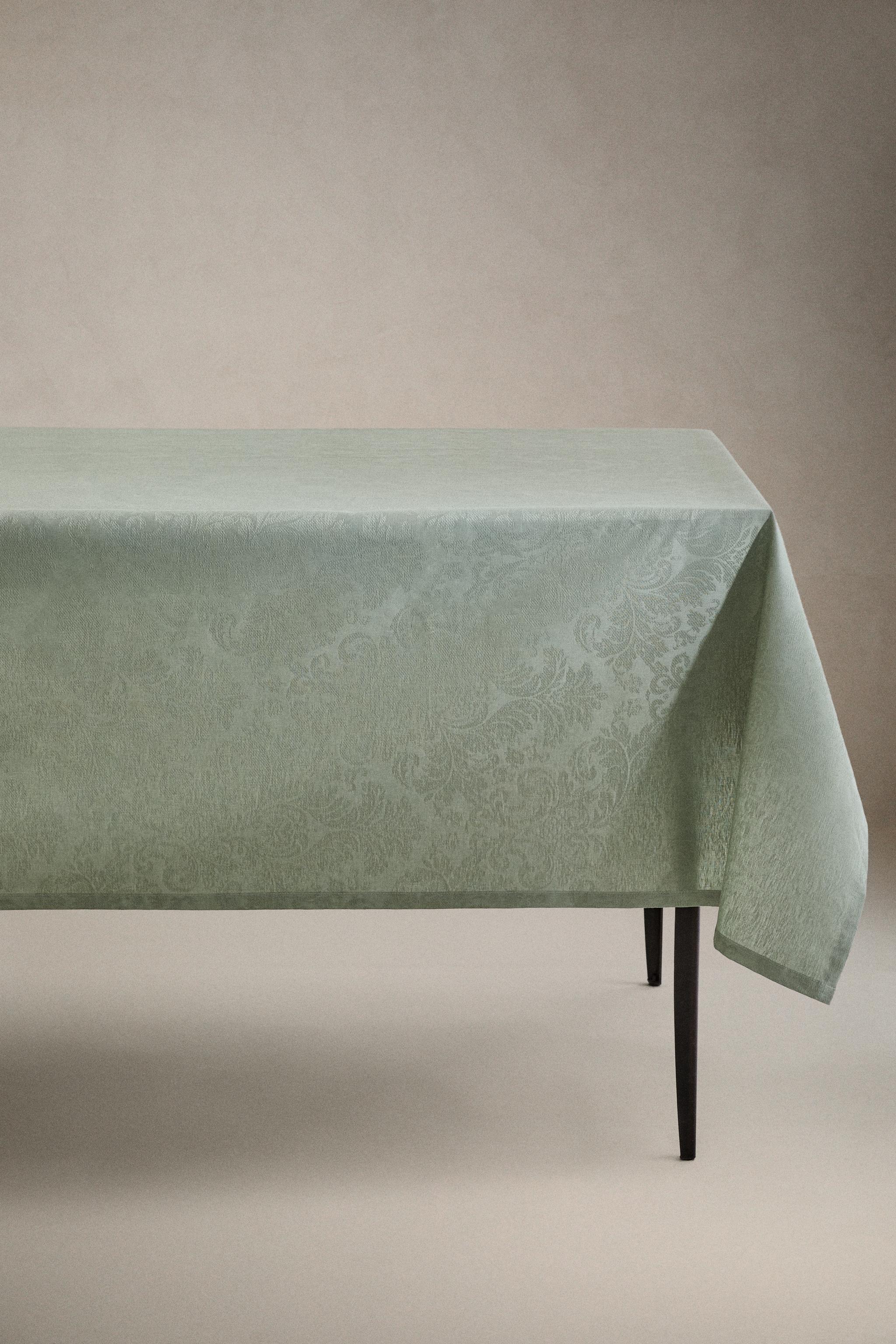 RESIN-COATED COTTON TABLECLOTH