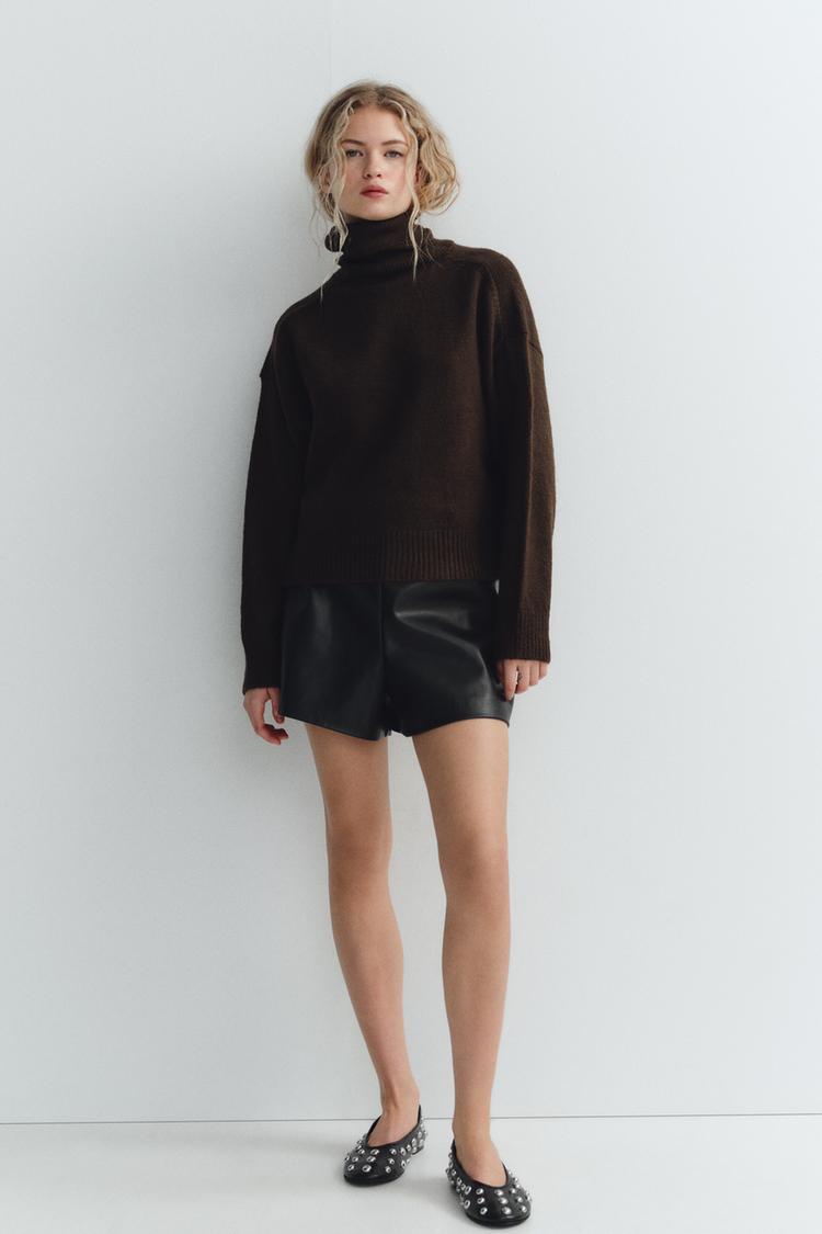 ベルトループ付きハイウエストショートパンツ - ブラック | ZARA Japan 