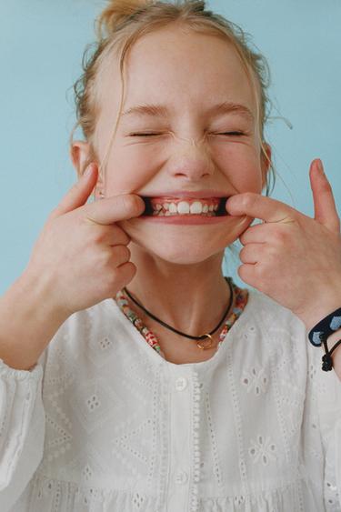VESTIDO ROMÁNTICO PANELES - Blanco de Zara