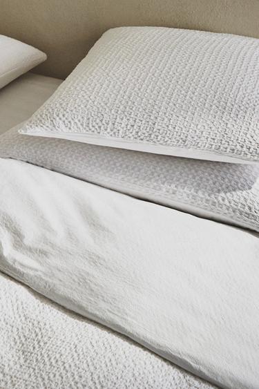 WAFFLE-KNIT DUVET COVER - White by Zara