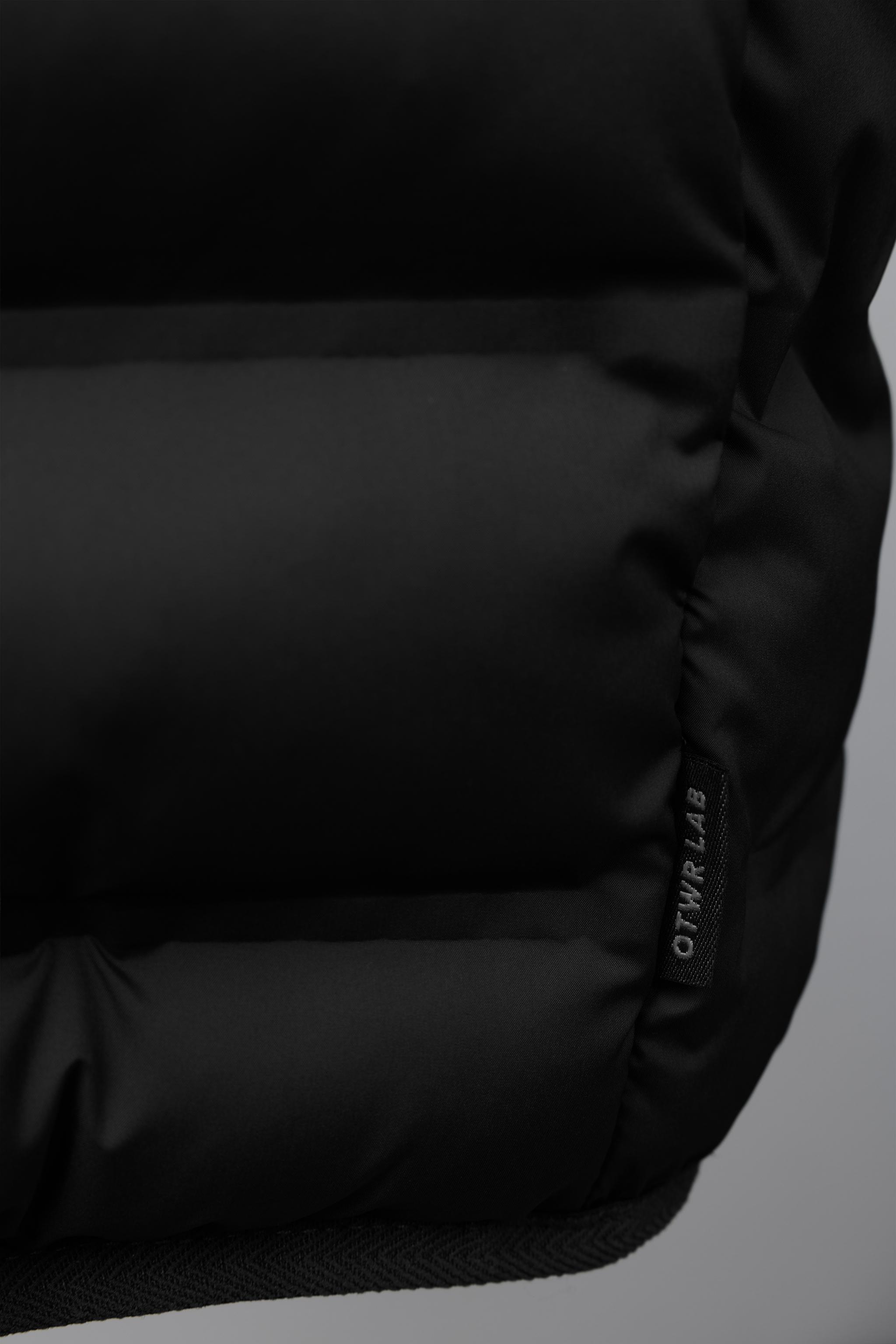 ULTRALIGHT WATER REPELLENT HOODED VEST