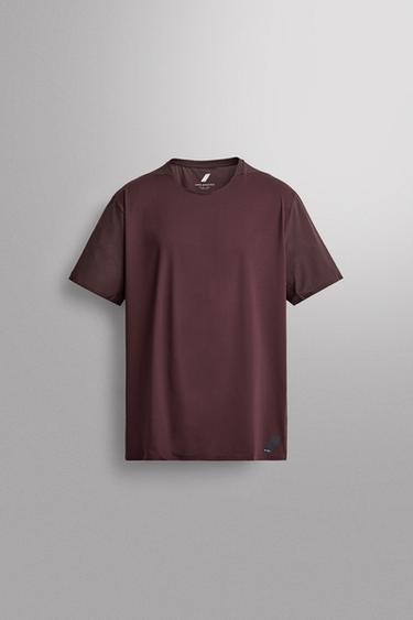 TEXTURED TECHNICAL T-SHIRT — Eggplant 1
