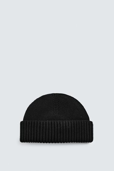 SHORT KNIT BEANIE - Black by Zara