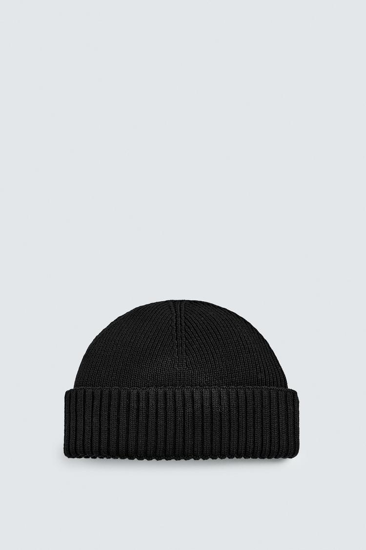 ZARA BASIC SHORT BEANIE