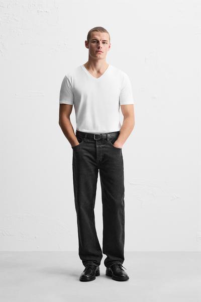V YAKA BASIC T-SHIRT_0