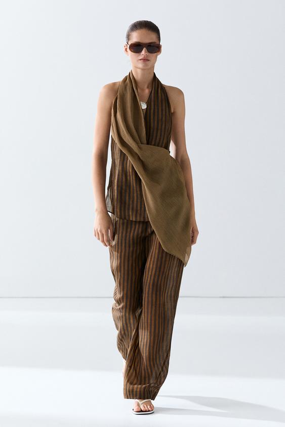 Pantalón fluido rayas bajo botón total look - Khaki oscuro de Zara - Imagen 0