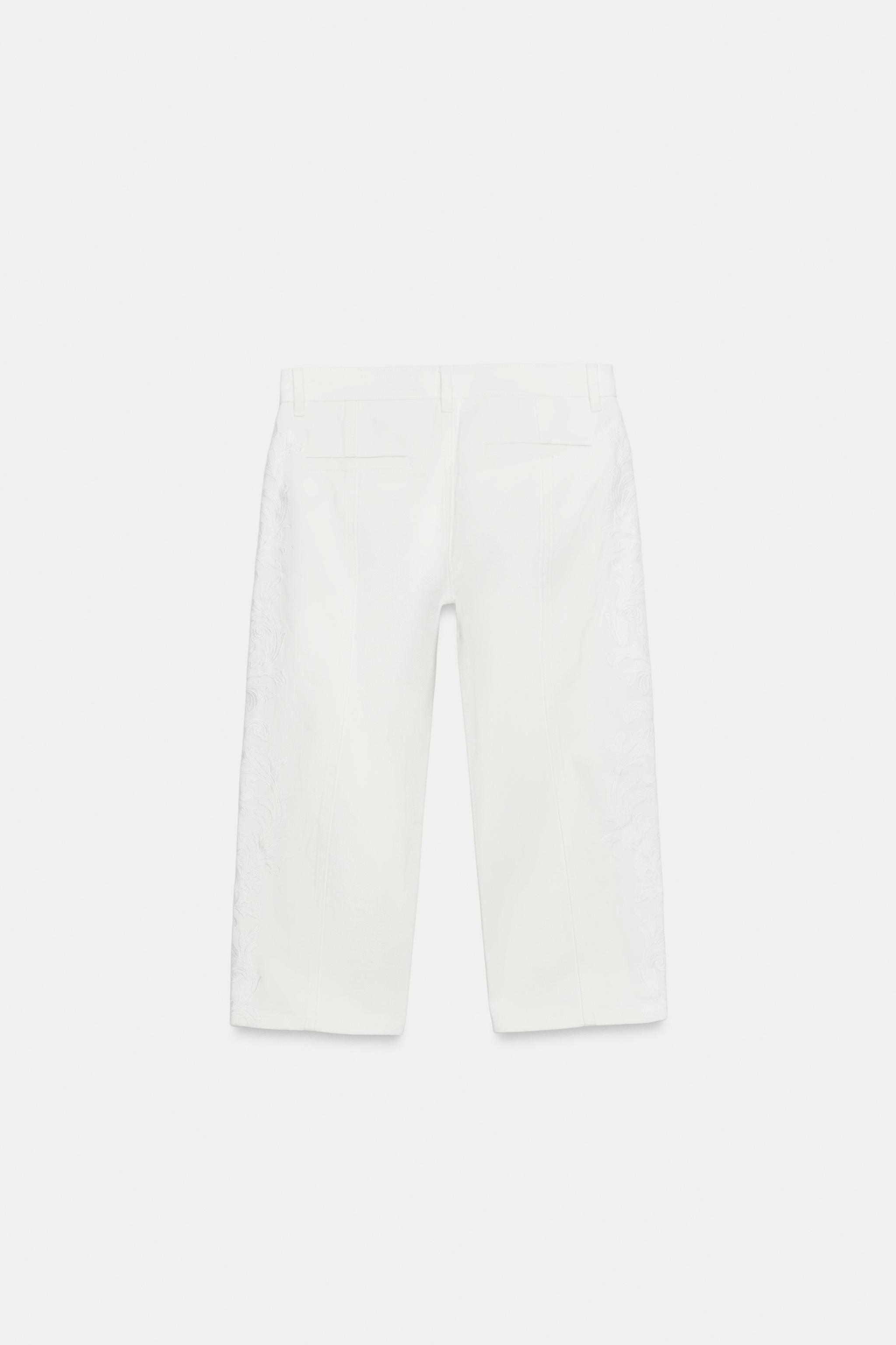 ZW COLLECTION EMBROIDERED MID-RISE CAPRI JEANS