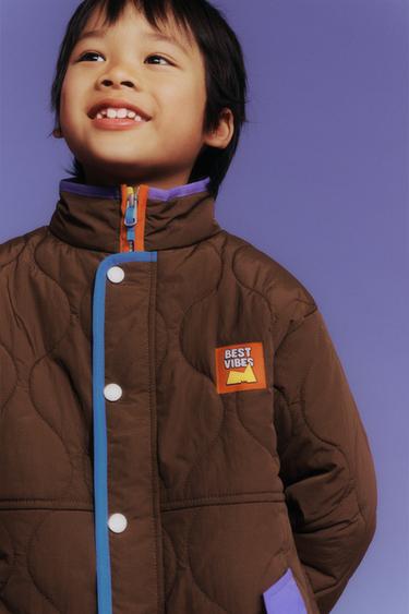 جاكيت بتفاصيل بلون متباين - بني الخاص بـ Zara