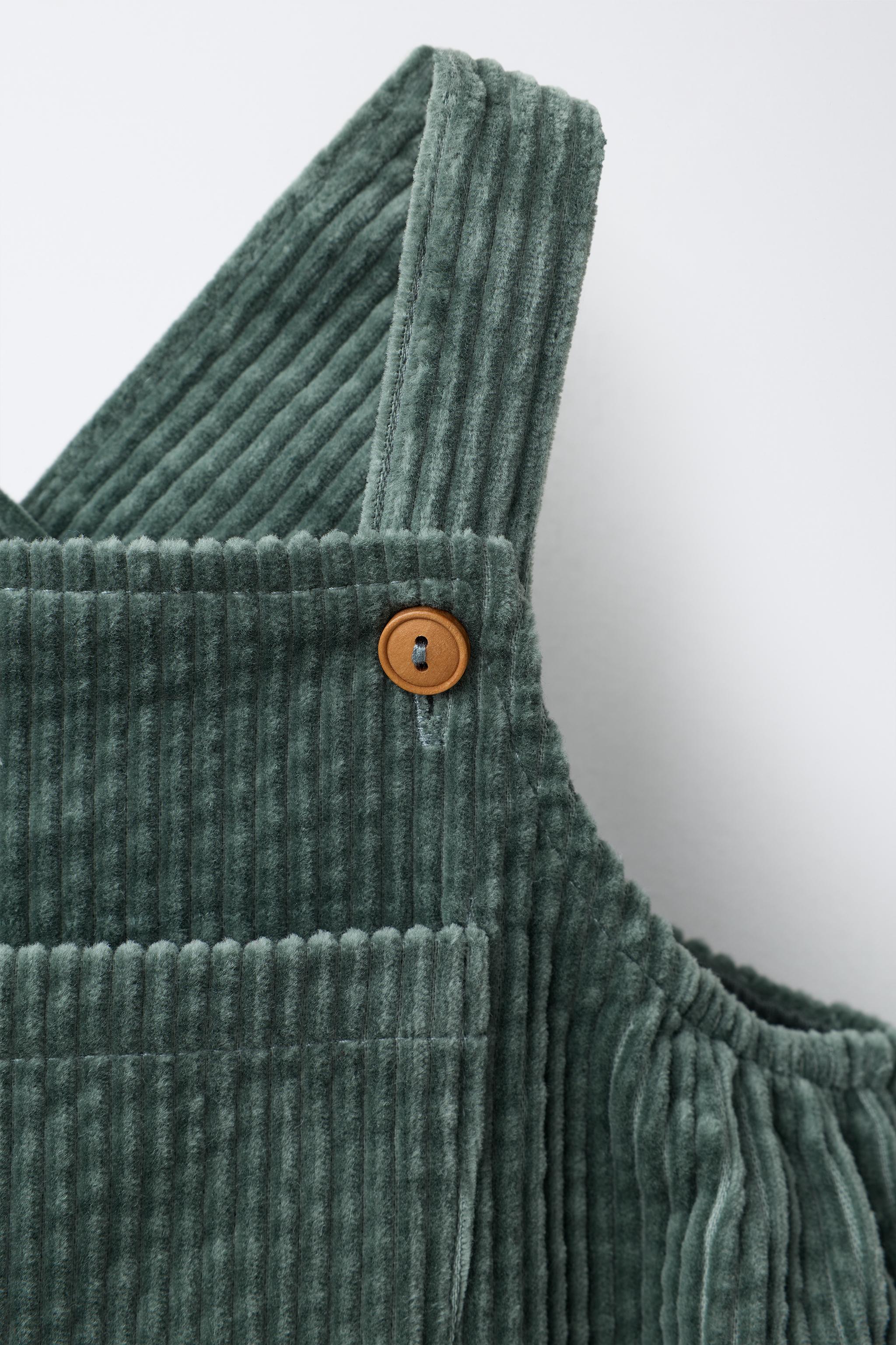 コーデュロイ ポケットオーバーオール - グリーン/ブルー | ZARA Japan コーデュロイ ポケットオーバーオール - グリーン/ブルー | ZARA Japan