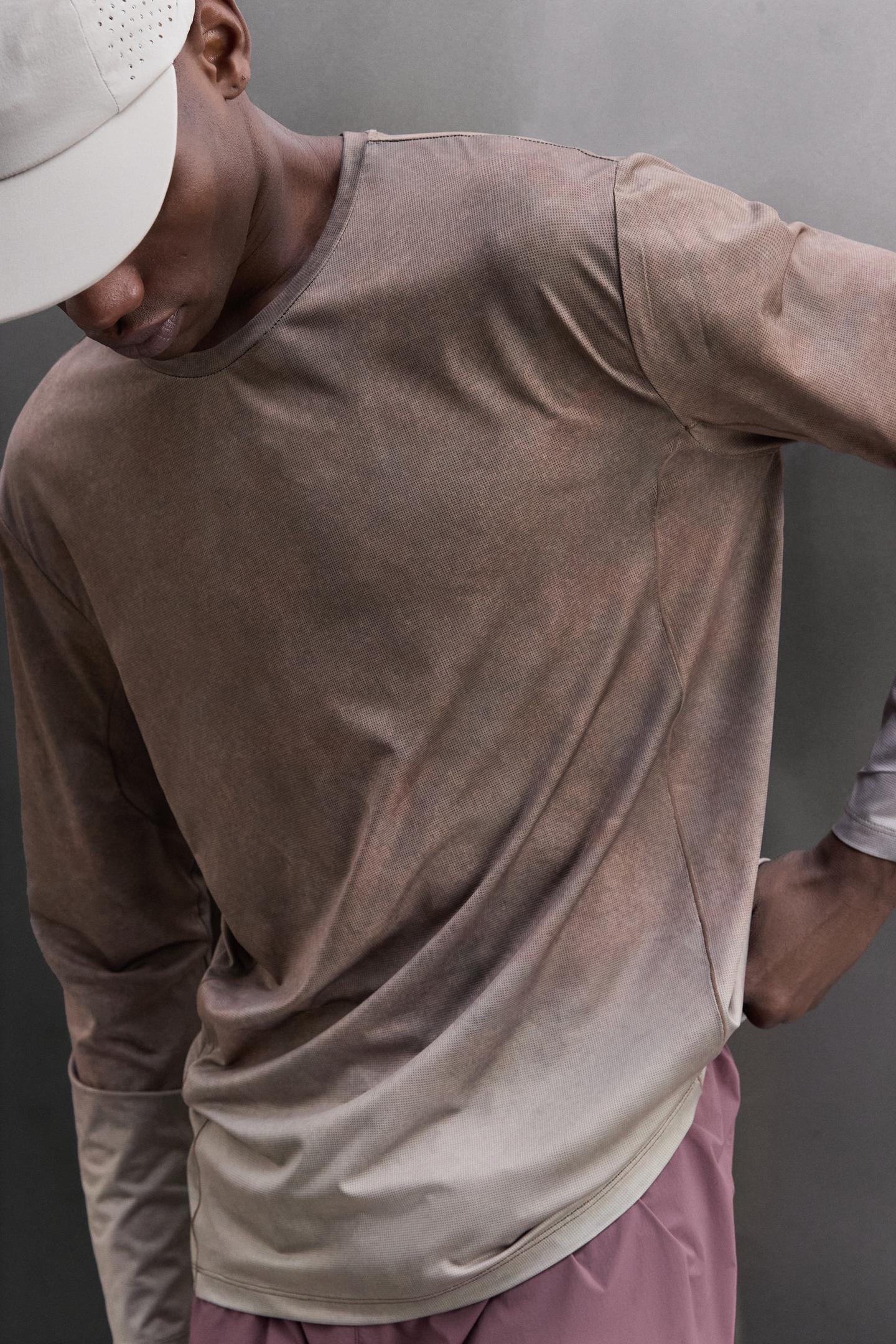 Мужская футболка Zara Gradient Technical Running, цвет: Бордовый — фото 5