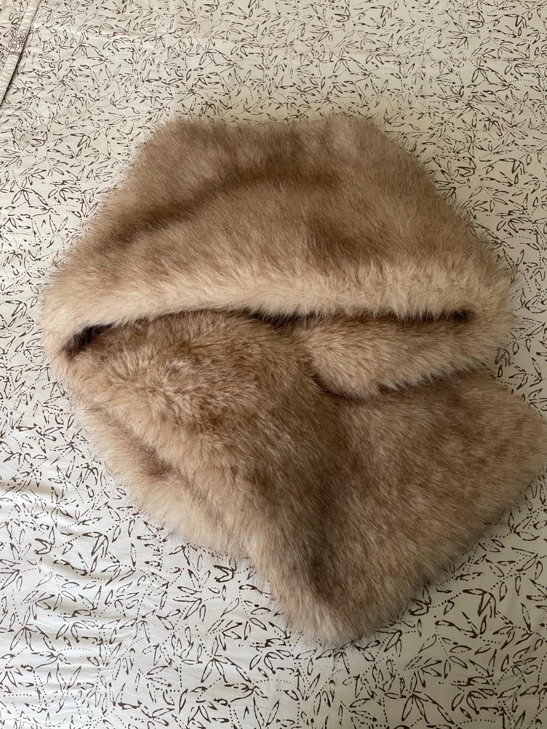 PLAIN FAUX FUR SCARF - Image 2