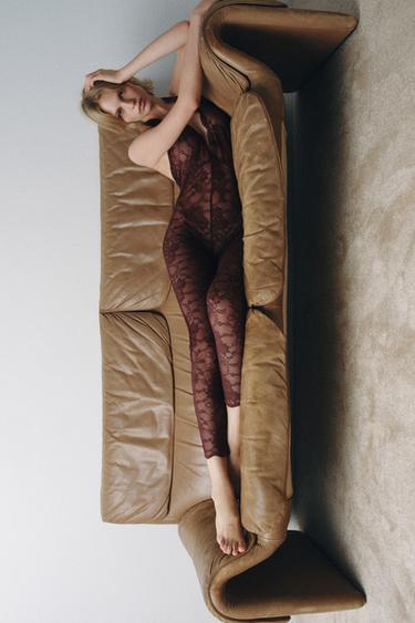 COMBINAISON HALTER EN DENTELLE - Marron foncé de Zara - Image 3