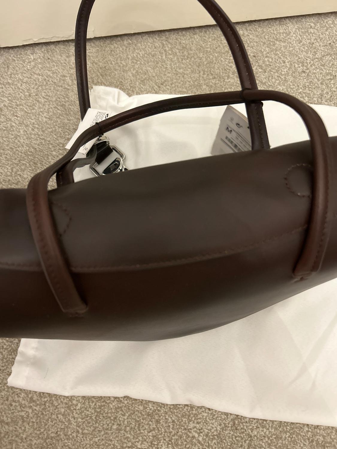 LEATHER SHOULDER BAG - Image 3