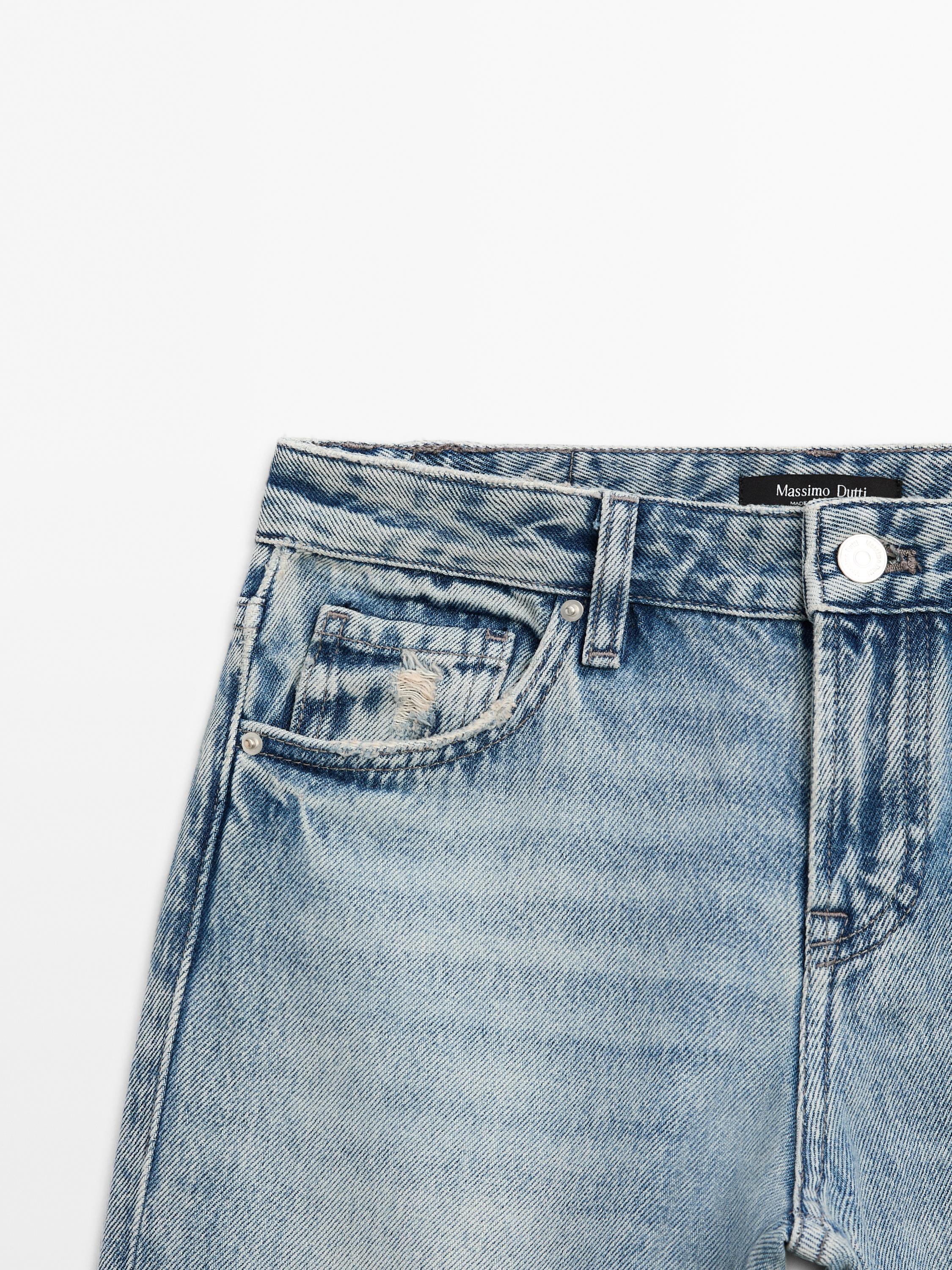 Low-rise straight-leg jeans
