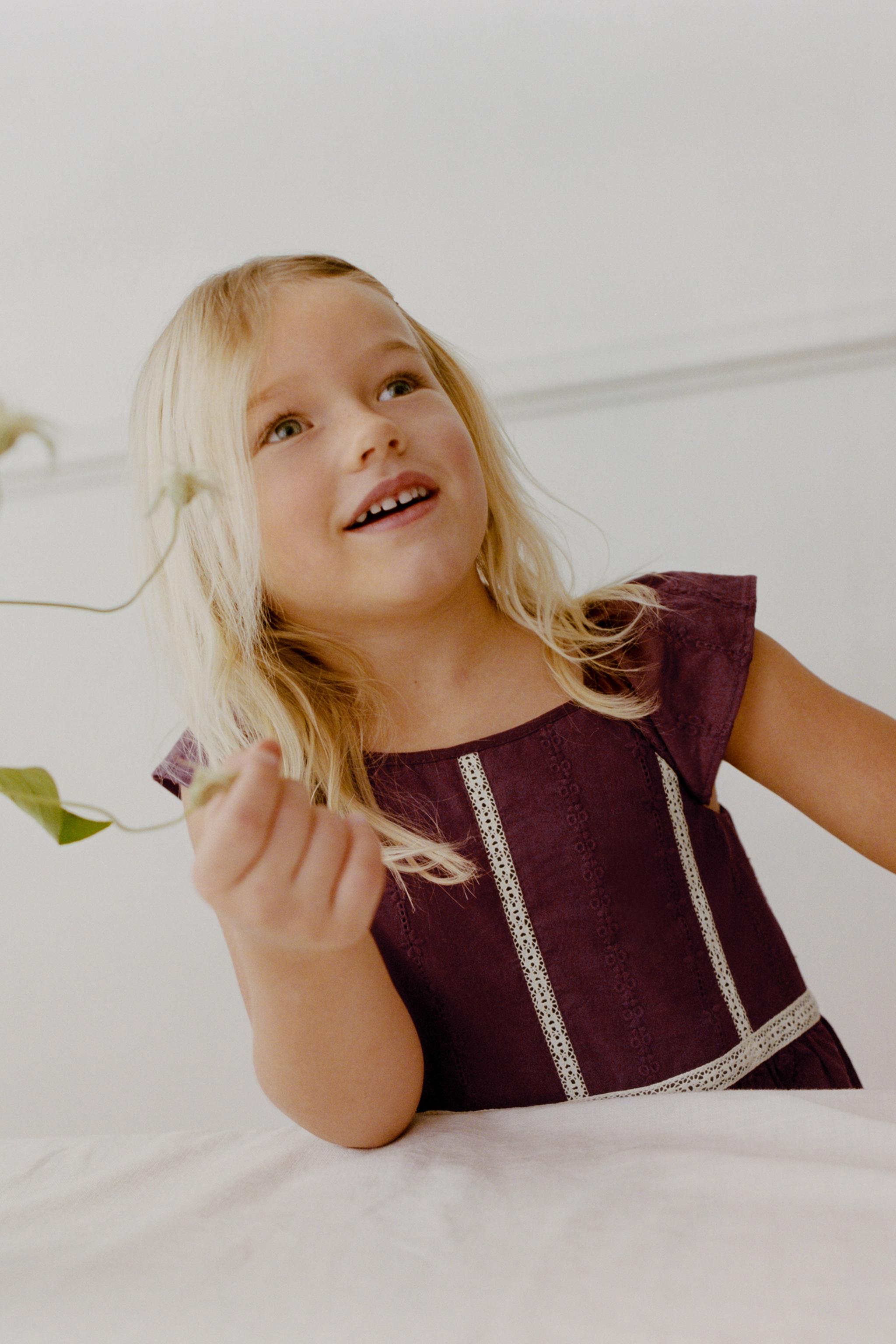 LACE TRIM DRESS — Burgundy