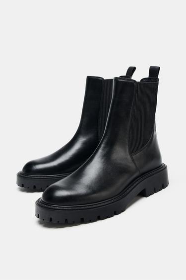 ANKLE BOOTS WITH TRACK SOLES - Black by Zara